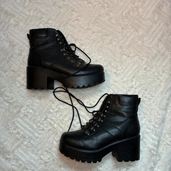 Nasty Gal Black Lace-Up Platform Combat Boots with Star Charm - Picture 2 of 3